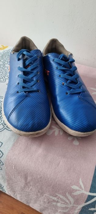 Бутсы детские 37 р