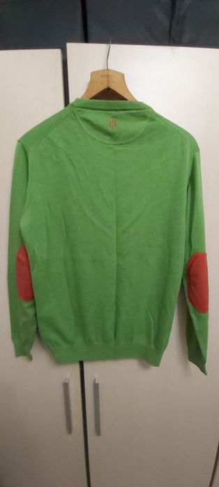 Пуловер размер М