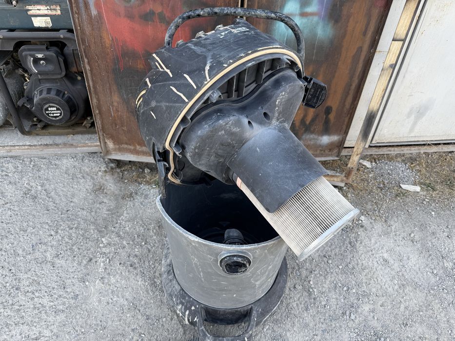 * Karcher NT 70/3 мощный строительный пылесос с 3 мя моторами оригинал