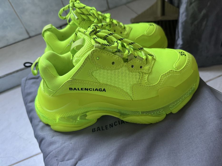 Balenciaga triple S originali