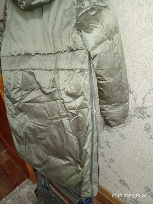 Продам зимний пуховик.