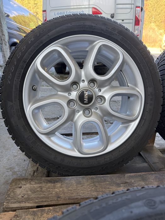 Jante Mini Cooper F54 F55 F56. F57 cu anv iarna noi Pirelli 195/55 16