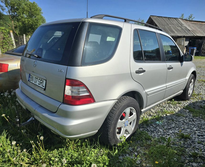 Mercedes-Benz ml270 w163