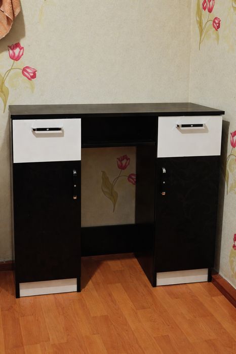 Туалетный столик