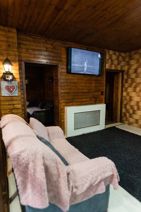 CABANA RÂNCA langa partia M1 :Investitie