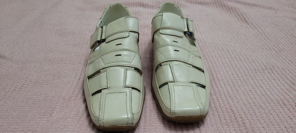 Продам туфли (макасы)