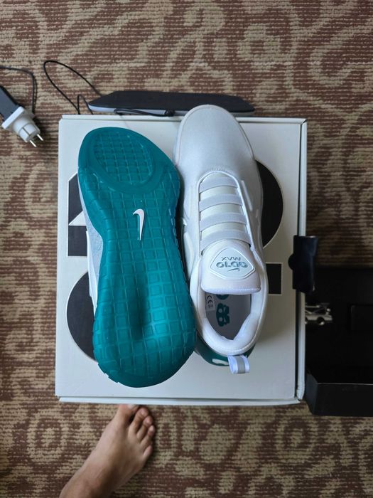 Nike Adapt Маратонки