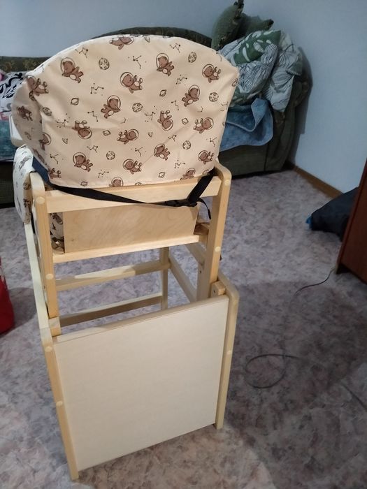 Детский стул для кормления