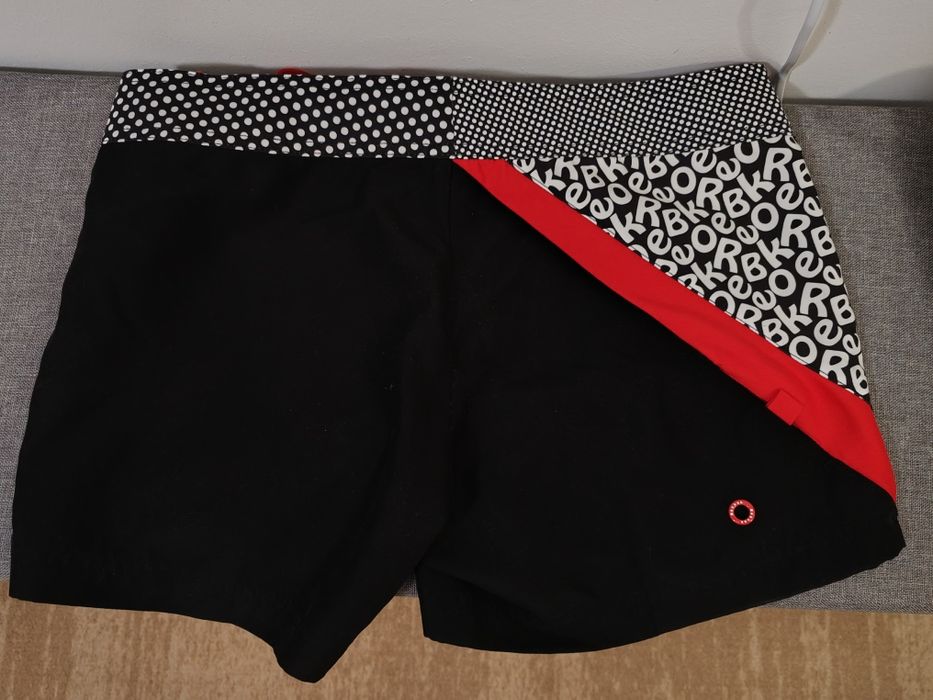 Дамски панталонки Reebok М размер