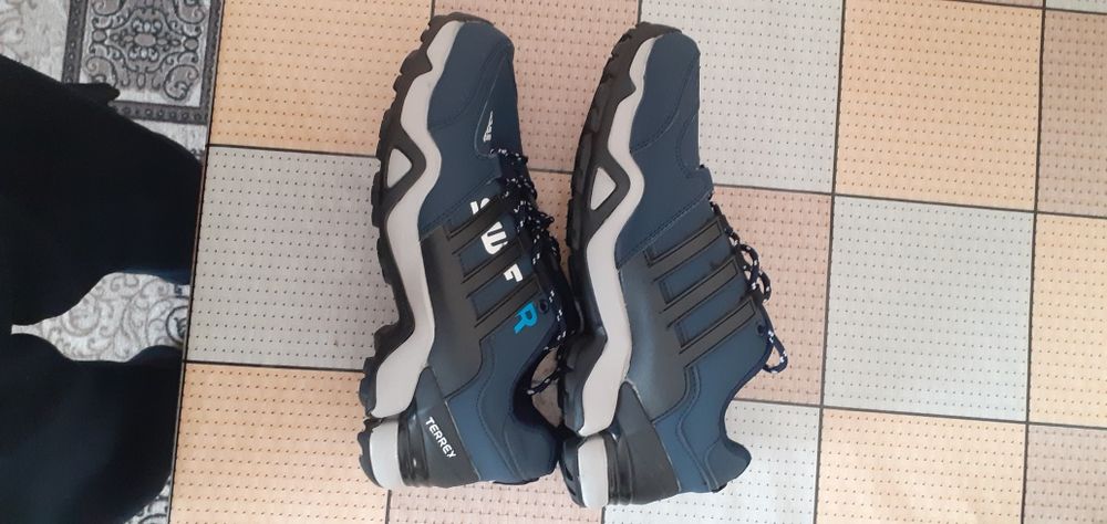 Кросовки летние легкие