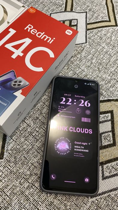 Продам телефон  почти новый