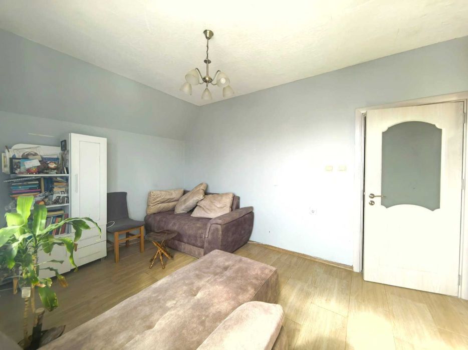 Продава се Тристаен апартамент в Варна, Бизнес хотел - 83 кв.м за 2069 €/кв.м - Снимка #2