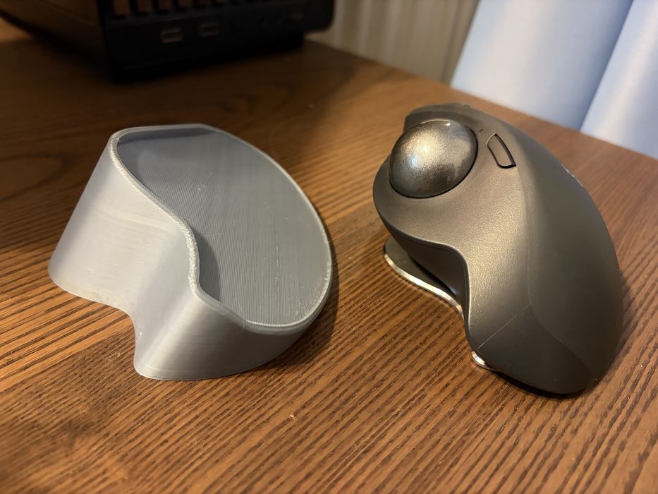 Mouse Logitech MX Ergo Trackball + Baza Printata 3D