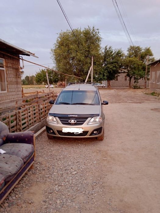 Лада Ларгус 2015 й