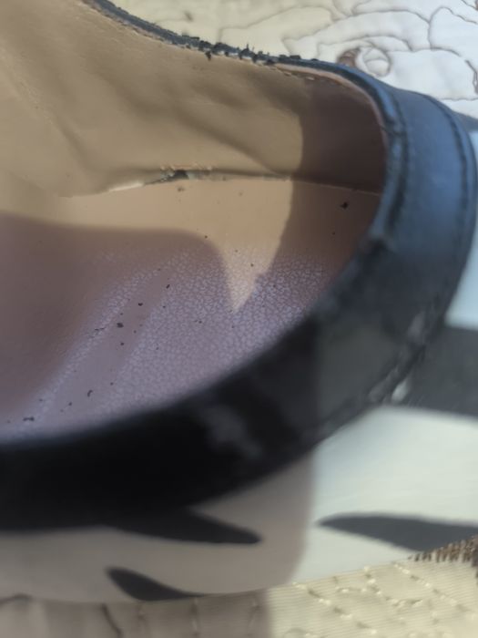 Продам туфли на шпильке