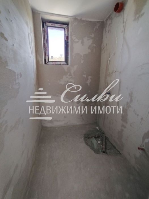 Тристаен апартамент в НОВОСТРОЯЩА СЕ жилищна сграда - Пети полк