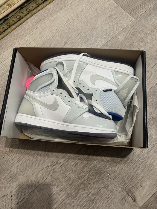 Продам крассовки NIKE