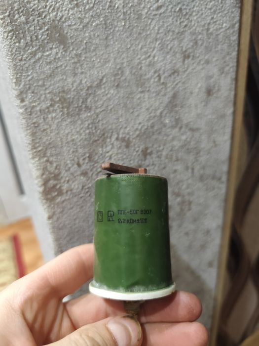 Продаю переменный резистор