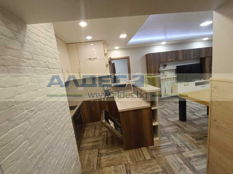 Дава се под наем Четиристаен апартамент в София, Младост 3 - 130 кв.м за 1275 € - Снимка #4