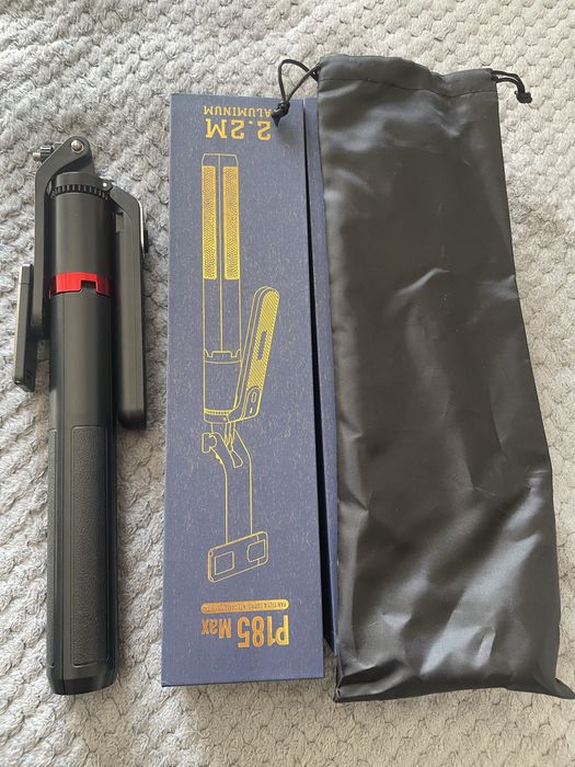 Штатив можно использовать как сэлфи палка