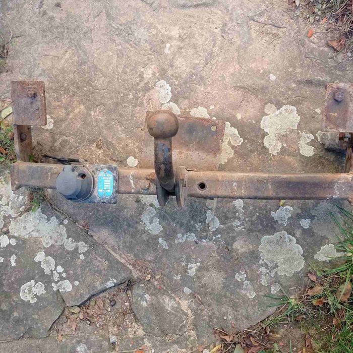 Теглич за автомобил