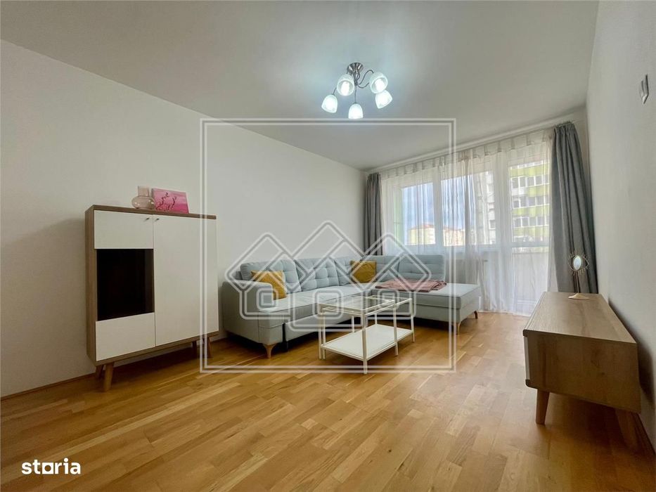 Apartament 3 camere pe Mihai Viteazu, la cheie, disponibil imediat