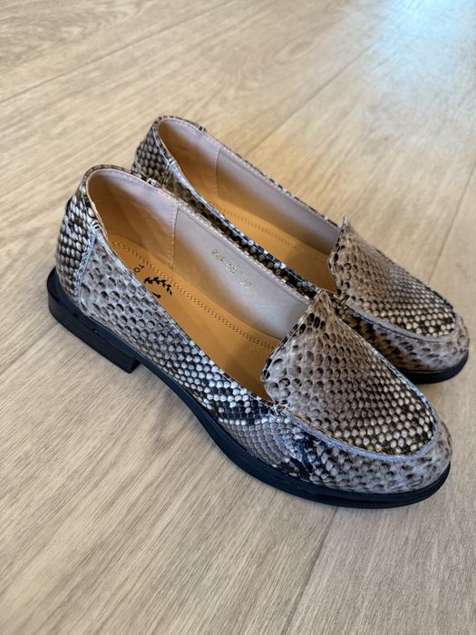 Лоферы 12 тыс. Турция 38 размер