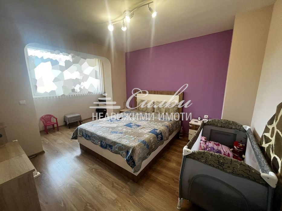 Продава се Тристаен апартамент в Шумен, Еверест - 85 кв.м за 1050 €/кв.м - Снимка #1