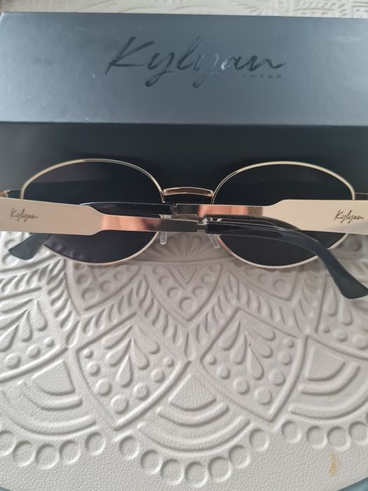 Vouge brown  Guess sunglasses kyliyan