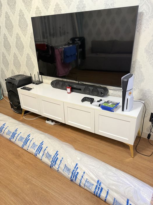 Продам тумбу под телевизор