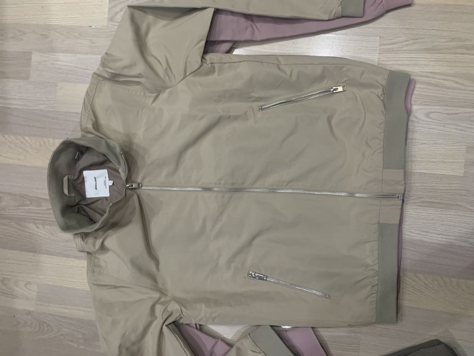 Нови оригинални мъжки якета Jack&Jones L размер