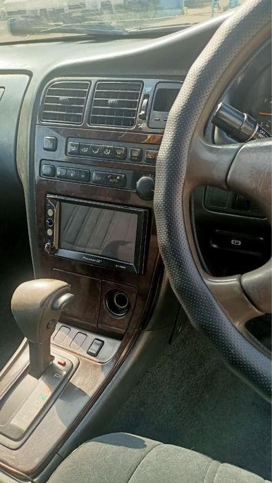 Автомобиль Тойота Марк 2