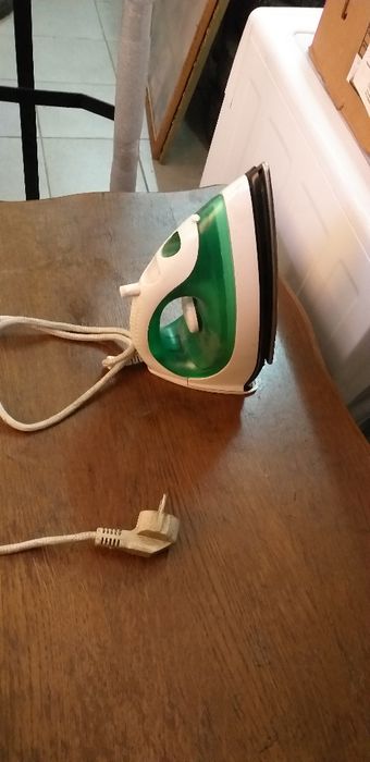 Fier de calcat Zanussi talpa inox