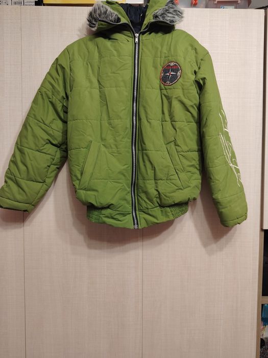 Geacă de iarnă verde – foarte călduroasă – 50 RON