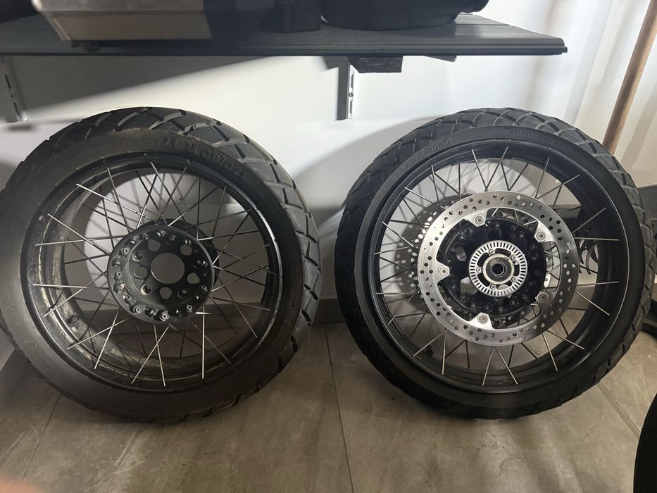 Vând set jante față + spate OEM BMW R1250 GSA 2020.