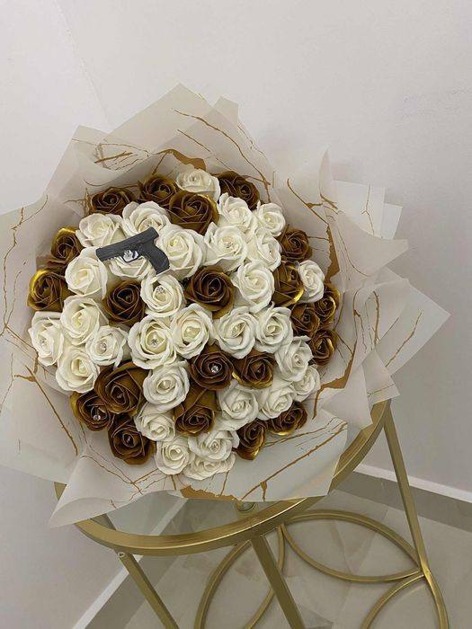 Buchete / aranjamnete din trandafir de sapun