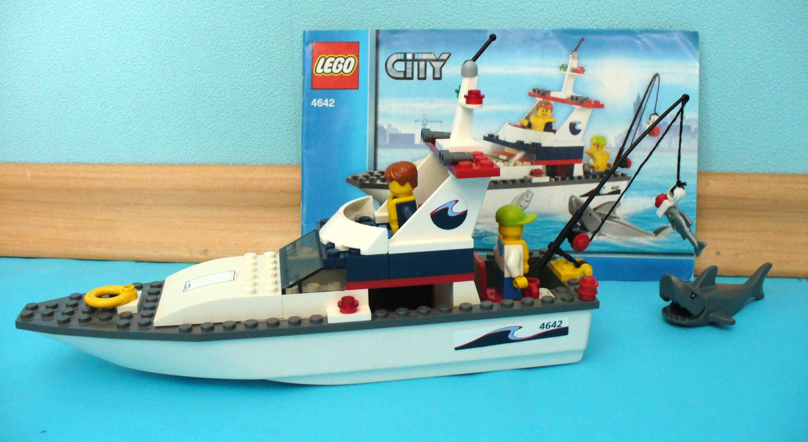 LEGO 4642 City Harbor Fishing Boat