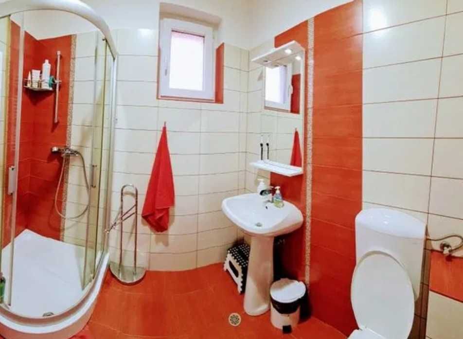 Дава се под наем Двустаен апартамент в Пловдив, Център - 42 кв.м за 173.4 € - Снимка #1