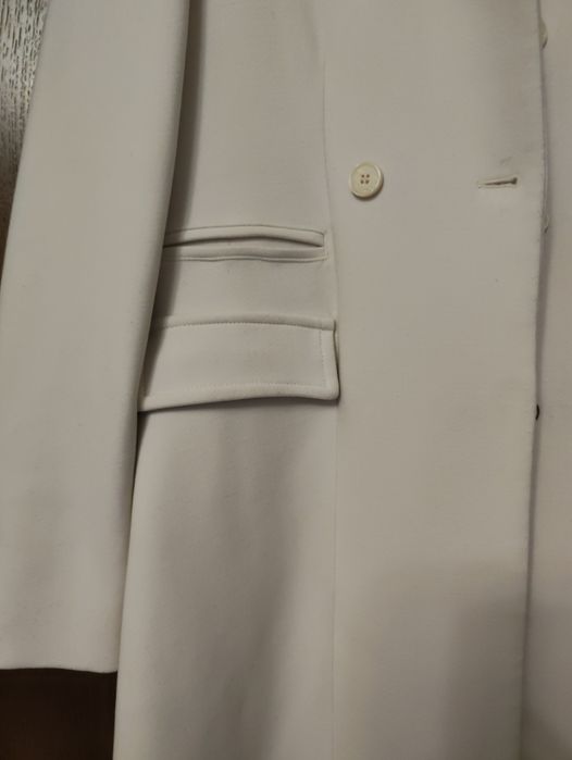 Польто демисезонное.