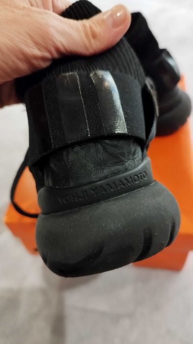 Adidas Y-3 by  YOHJI YAMAMOTO кецове 38 2/3 нова цена 169 лв