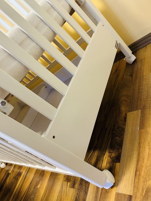 Vand patut bebelusi Erbesi cu roti, 2 nivele si laterala culisanta