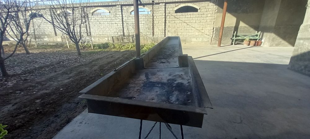 Kora sotiladi 3 metr eniga 26 sm
