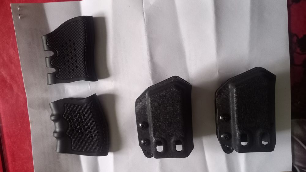 Porturi încărcătoare  + 2 mansoane antiderapante