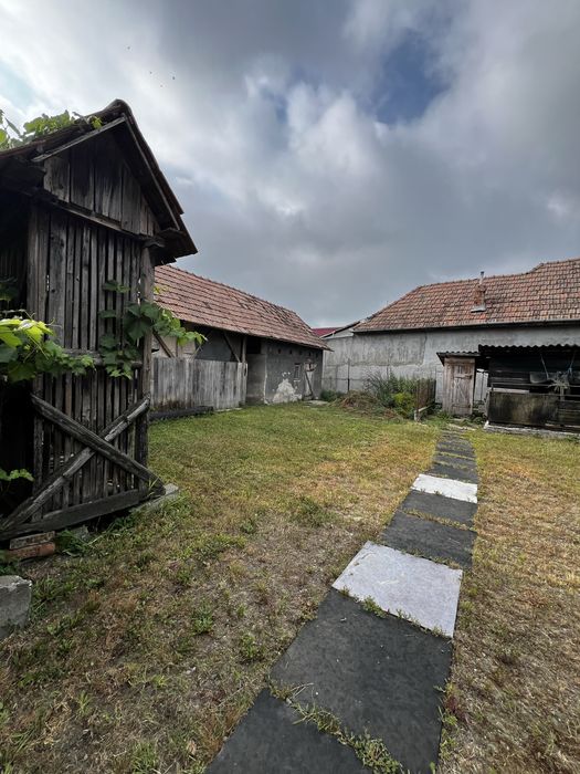 Casã de vânzare Sântioana de Mures cu curte şi 3camere