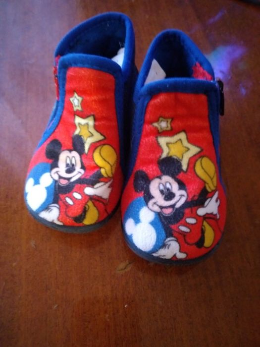 Детские макасины.