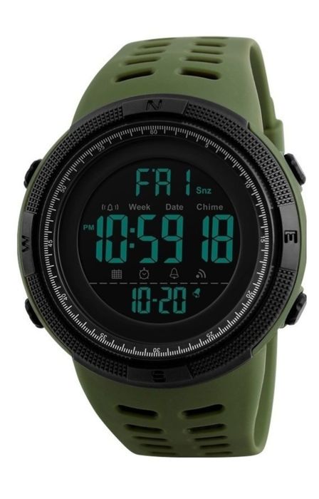 Спортивные часики, водонепроницаемые