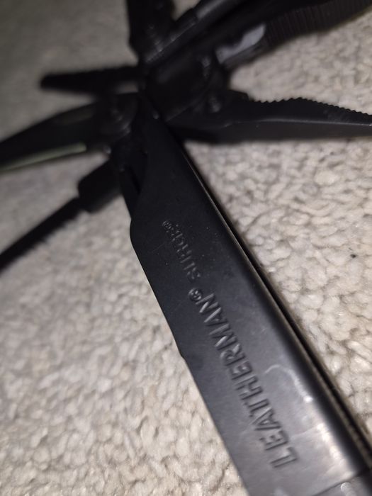 Leatherman Surge