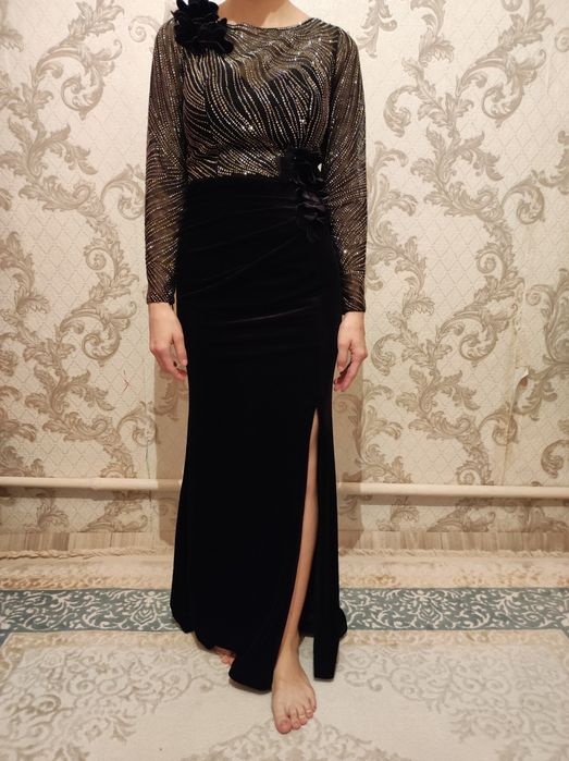 Продам вечерние платья