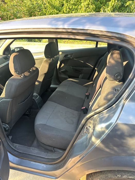 Opel Astra H  1.3