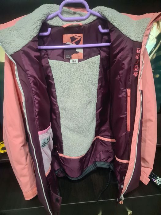 Costum.de ski .!